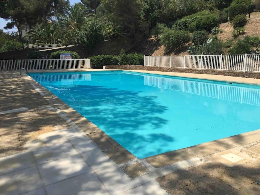 滨海拉塞讷Le Dyonisos Et Piscine公寓 外观 照片